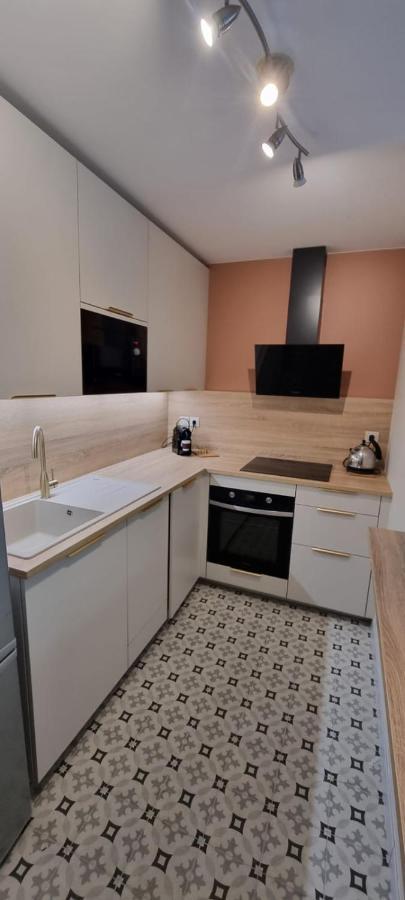 שסי Appartement Cosy Pres Du Rer מראה חיצוני תמונה