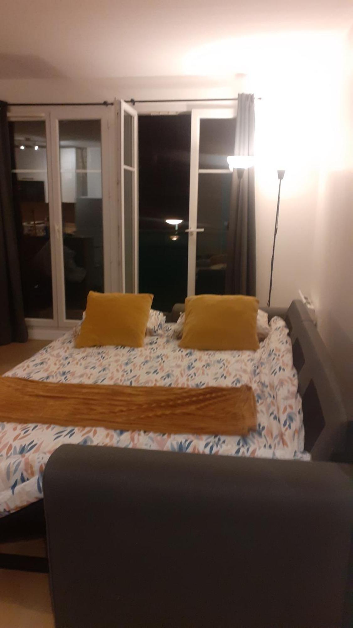 שסי Appartement Cosy Pres Du Rer מראה חיצוני תמונה