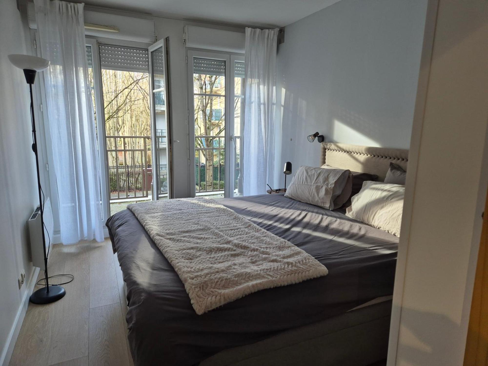 שסי Appartement Cosy Pres Du Rer מראה חיצוני תמונה